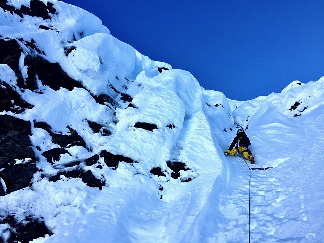Second pitch on the way to the summit. Photo: Victor Astete