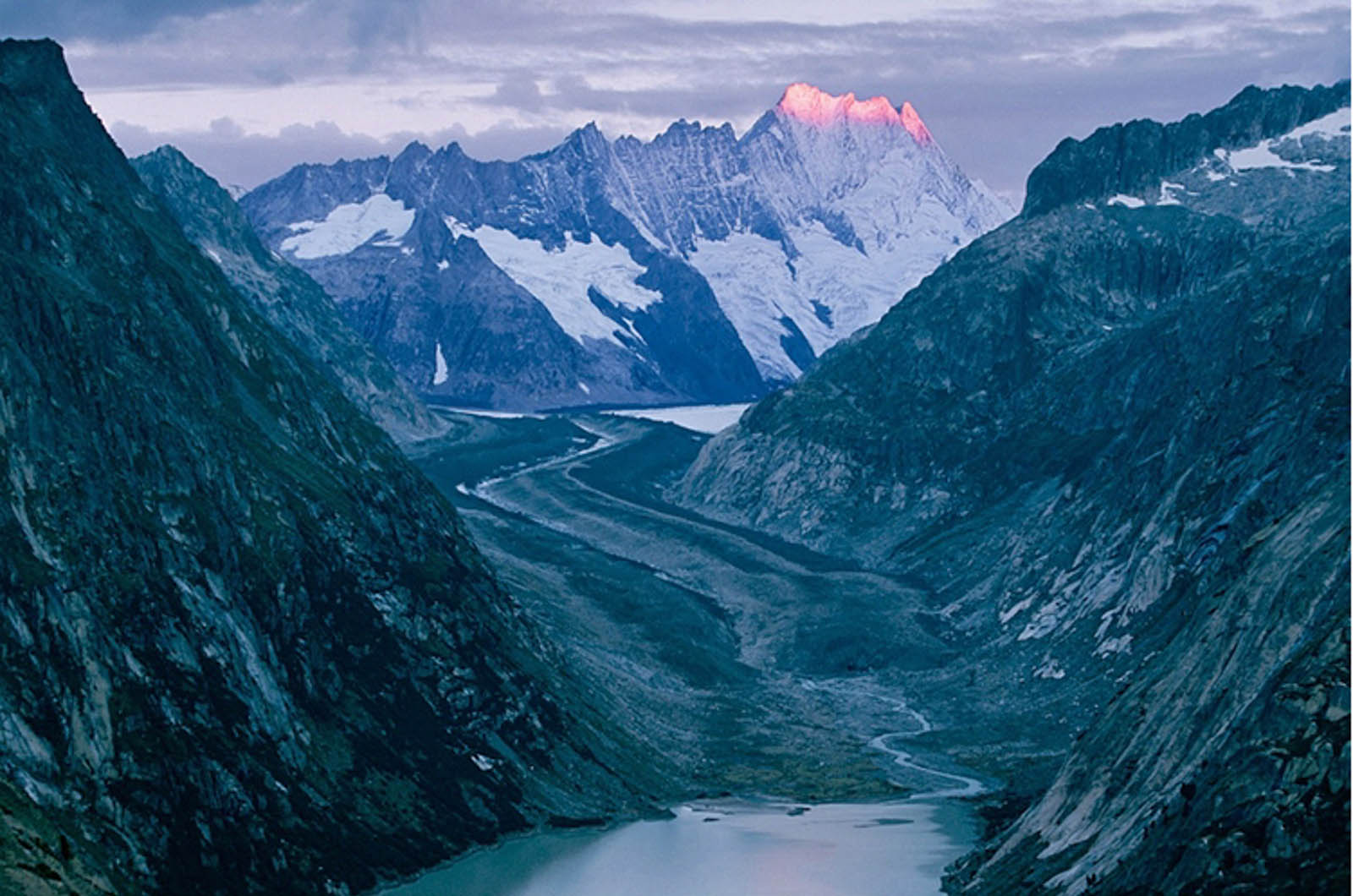 Retroceso de los glaciares en Suiza  © Peter Essick